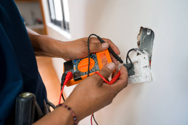 Best Emergency Electrical Repair  in Le Sueur, MN